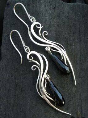 Earrings Wavy Silver & Black Pendant Bohemian-Style Art Deco Balinese Dangles